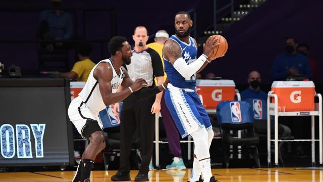 开云-35000分之夜 詹姆斯惨遇里程悲 篮网一招降服湖人